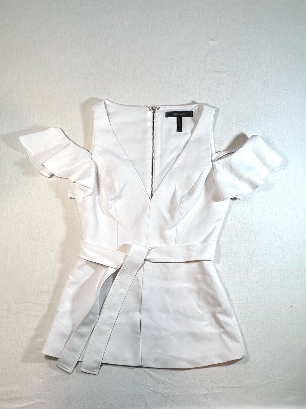 BCBGMaxAzria White Cold-Shoulder V-Neck Belted Peplum Shirt